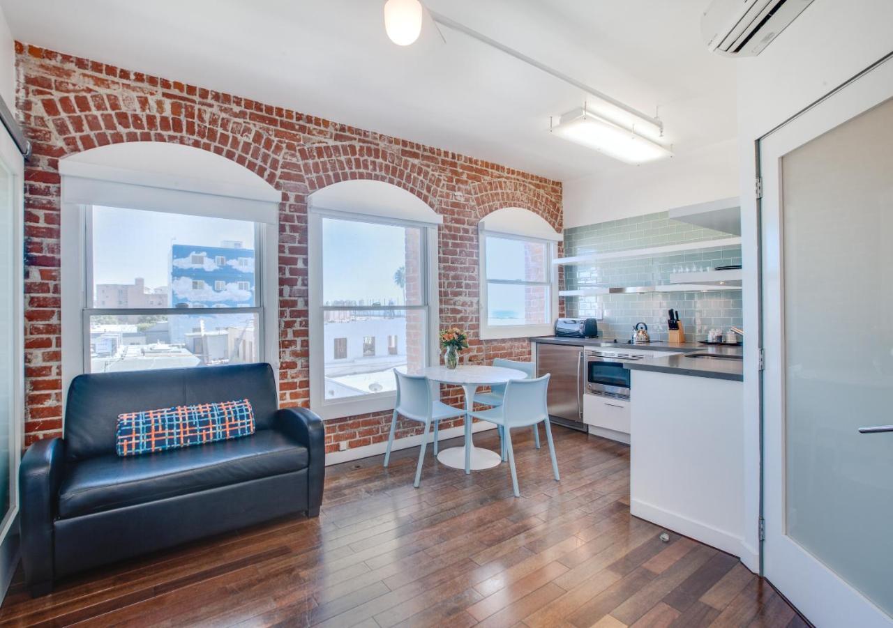 Venice Breeze Suites Los Angeles Bagian luar foto